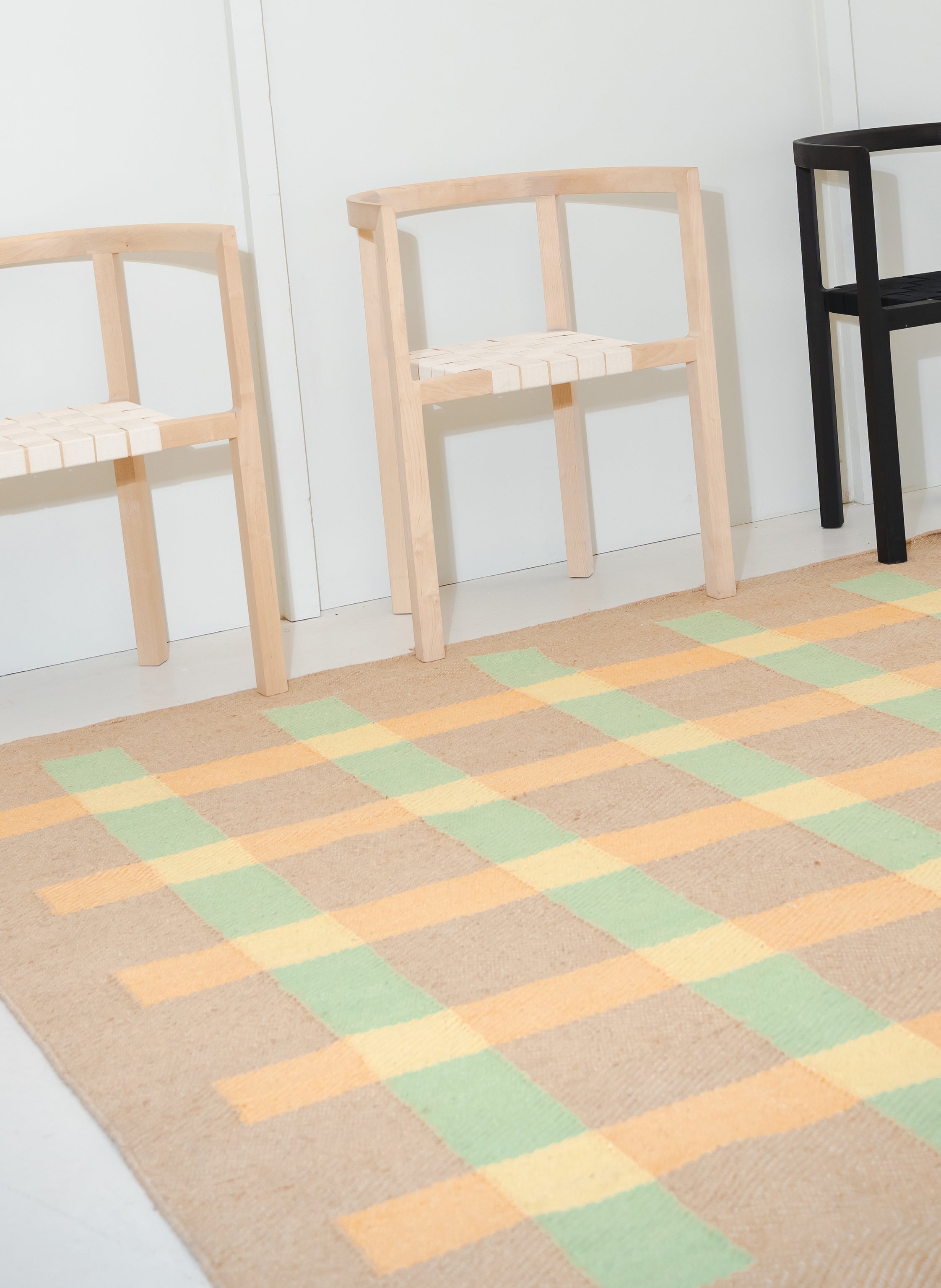 Jute Rug w. Peach and Peas
