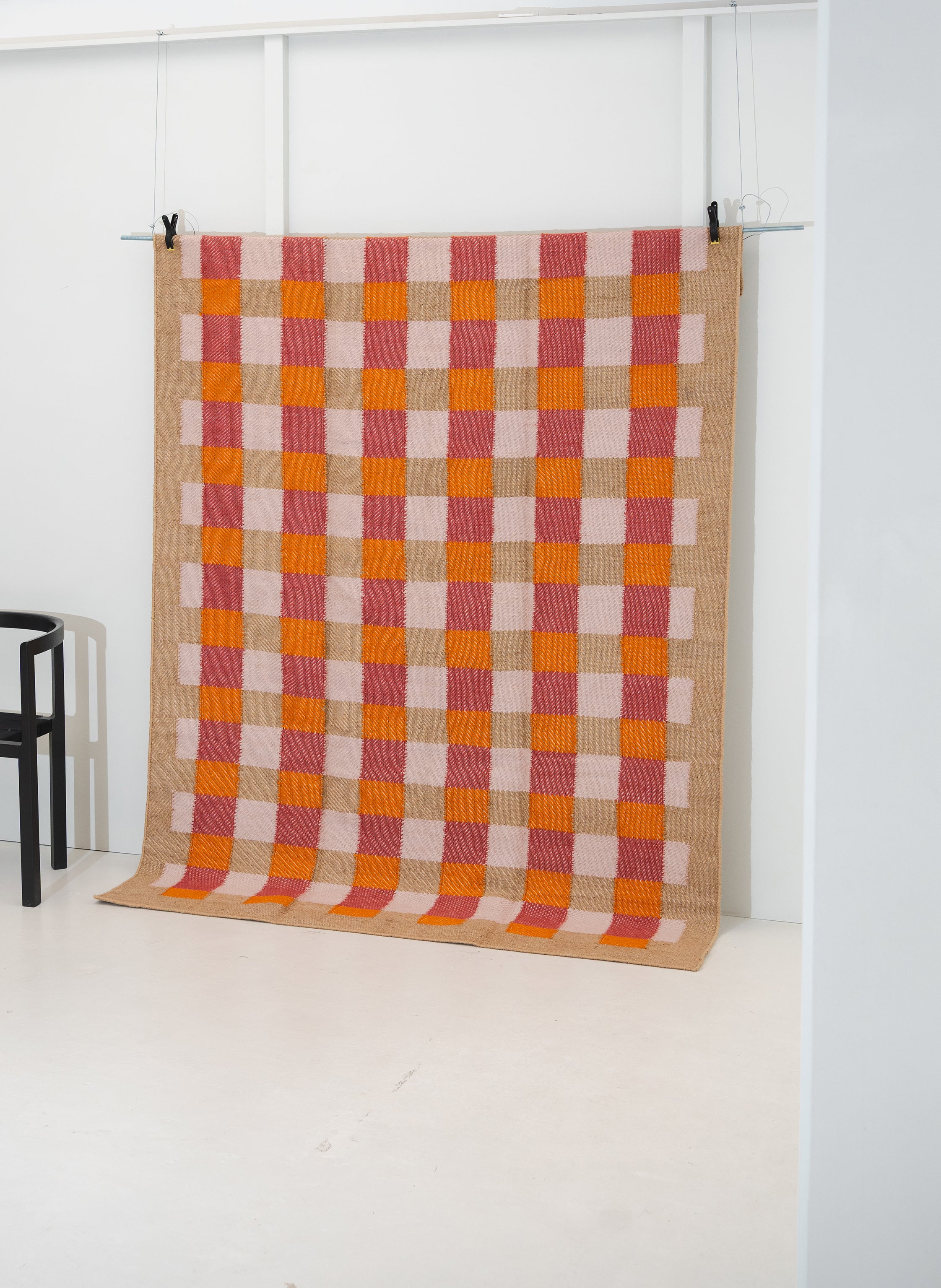 Jute Rug w. Violet and orange